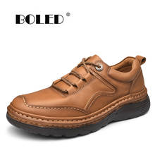 Sapatos masculinos casuais de couro natural, calçados com sola grossa para caminhada e áreas externas 2024 - compre barato