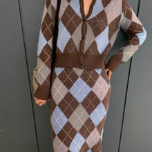 Conjunto feminino de duas peças, suéter xadrez vintage para primavera, casaco curto com cintura alta e saia elástica, novo, 2021 2024 - compre barato