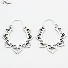 Miqiao 2pcs Hot Sale Retro Alloy Hollow Flower Ear Expander Exquisite Body Piercing Jewelry 2024 - buy cheap