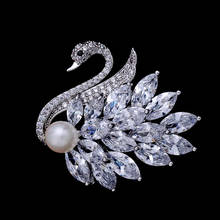 Broche de cisne con perlas para mujer, alfileres de animales de cristal de circón blanco, Pin de solapa, joyería de boda, broche de lujo para mujer 2024 - compra barato