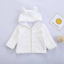 Однотонное пальто с длинными рукавами и капюшоном для новорожденных мальчиков и девочек 2024 - купить недорого