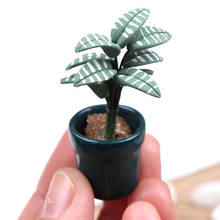 Planta verde en maceta para casa de muñecas, accesorio de jardín en miniatura, juguetes de cocina, Decoración de casa de muñecas, juguetes clásicos de simulación para niños, 1/12 2024 - compra barato