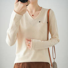 Продажа 100% хлопок футболка с длинными рукавами вязаный джемпер женские свитера с v-образным вырезом свободные кроп Топ все-матч Повседневная одежда размера плюс Топ 2024 - купить недорого