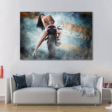 Pintura en lienzo de Arte Moderno de chica caliente con Superbike Ducati Monster 1100 Evo, cuadro de pared, carteles e impresiones para decoración de sala de estar 2024 - compra barato