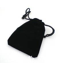 Frete grátis 100pcs 7x9cm bolsa para presente veludo preto bolsa para jóias bolsa com cordão 2024 - compre barato