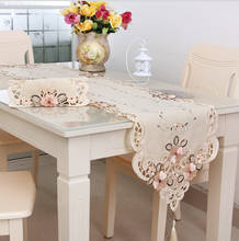Clássico europeu bordado mesa corredor toalha de mesa casa jantar esteira casa tecido capa de mesa pano 2024 - compre barato