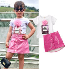 Комплект летней одежды для маленьких девочек, 2 предмета, топ с короткими рукавами, кожаная юбка Модный комплект одежды для детей от 2 до 6 лет 2024 - купить недорого