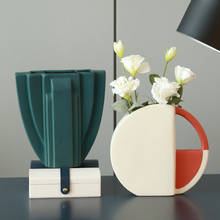 Скандинавская декоративная домашняя керамическая ваза, изогнутая ваза для цветов, художественные украшения для отеля, декоративная ваза для гостиной 2024 - купить недорого