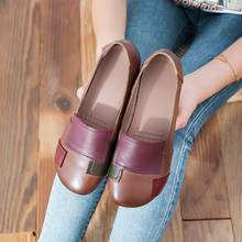 Mocassins femininos de couro legítimo, sapatos casuais macios e confortáveis de primavera e outono, calçados baixos para mulheres 2024 - compre barato