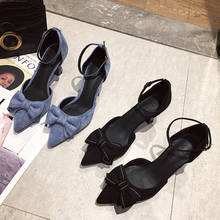 Azul & preto arco-nó sandálias de verão doce meninas finas sapatos de salto alto mulher sólida rebanho apontou toe rasa sandalias capa saltos 2024 - compre barato