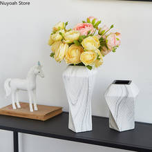 Маленькая керамическая декоративная ваза, современный креативный аксессуар для цветочной композиции, столешница в скандинавском стиле, украшение для дома 2024 - купить недорого