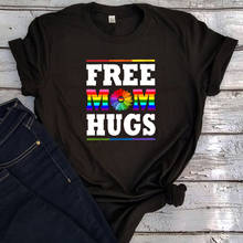 Рубашка с принтом маргариток, футболки с графическим принтом, женская готическая футболка с надписью Free Mom Hugs, новинка 2021, Корейская одежда для девочек, футболка в стиле Харадзюку, футболка 2024 - купить недорого