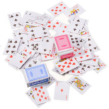 1 Набор 1:12 миниатюрный покер кукольный домик милый мини покер игральные карты стиль случайный покер карты мини стиль 2024 - купить недорого