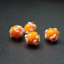 Cuentas de cristal de murano para fabricación de joyas, cuentas de cristal de Color naranja con flor blanca exterior, 11mm x 9mm, 10 unids/lote 2024 - compra barato