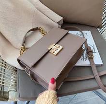Элегантная женская сумка-тоут на цепочке 2019 модная Новая высококачественная женская дизайнерская сумка из искусственной кожи сумка-мессенджер на плечо с замком 2024 - купить недорого