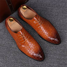 Sapato masculino de couro estilo Oxford, respirável de borracha formal social para escritório mocassim calçados 2024 - compre barato