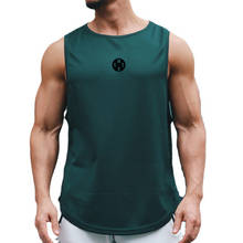 2021 Summer Loose Mesh Tops Bodybuilding Vest Workout Shirt Muscle Guys Vest Mens Fitness Stringer Tank Top Printed Tops 2024 - buy cheap
