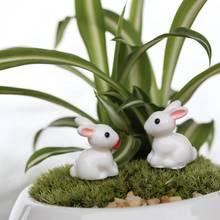 2 pçs resina pintados à mão mini ornamento de coelho miniatura estatueta modelo estilo pastoral ornamentos animais decoração para casa 2024 - compre barato