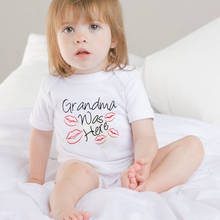 Комбинезон для новорожденных мальчиков и девочек с короткими рукавами и надписью «Grandma Was Here», красный комбинезон с принтом «Kiss», детский комбинезон, одежда для детей возрастом от 0 до 18 месяцев 2024 - купить недорого