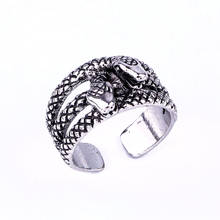 1 шт., Европейское винтажное ретро кольцо с открытым змейкой для мужчин, индивидуальное готическое регулируемое по размеру кольцо, мужское ювелирное изделие, R148-18 2024 - купить недорого