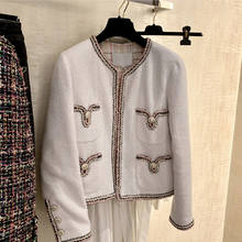 Chaqueta de Tweed blanca de diseñador de pasarela para mujer, traje de abrigo con cadena tejida, cuatro bolsillos, manga larga, botones, Chaqueta corta de lana, prendas de vestir exteriores 2024 - compra barato