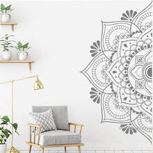 Pegatina de pared de medio Mandala para decoración del hogar, calcomanías de vinilo autoadhesivas para murales de flores Datura de dormitorio, LC1469 2024 - compra barato