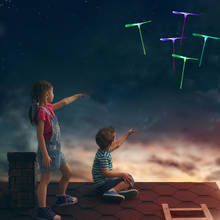 Juguetes voladores de libélula de bambú giratorios con luz LED para niños, juguete divertido para fiestas, juguete parpadeante para exteriores, DS29 2024 - compra barato