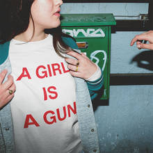 Женская хлопковая футболка с надписью «A Girl Is A Gun Tumblr», летний хипстерский Топ Ulzzang Grunge, футболки с короткими рукавами в стиле Харадзюку, Прямая поставка 2024 - купить недорого