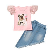 Летние Детские комплекты одежды для маленьких девочек, футболка с короткими рукавами с принтом в виде собаки, топы футболки джинсовые шорты с неровным краем и юбки для маленьких детей; Модные Комплекты одежды из 2 предметов 2024 - купить недорого