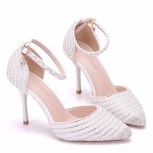 Crystal Queen-zapatos de tacón alto con diamantes de imitación para mujer, calzado Sexy para boda y fiesta de noche, color blanco, a la moda 2024 - compra barato