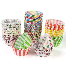 Copos decorativos para bolo, forro e muffin de papel colorido com bandeja para decorar bolos, 100 peças 2024 - compre barato