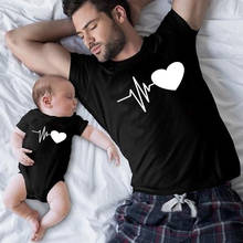 Baby Daddy Love You Family Matching Clothes Black Cotton Dad Tshirt Baby Bodysuit Heartbeat Love Print Family Look Daddy and Me 2024 - buy cheap