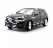 High simulation 1:32 alloy 2018 Touareg SUV car model,6-door off-road vehicle,simulated sound and light,free shipping 2024 - buy cheap