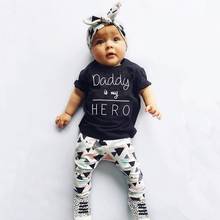 Летняя одежда для новорожденных, для маленьких девочек одежда Daddy is my Hero», футболка с короткими рукавами, топы + штаны + повязка на голову, одежда для детей ясельного возраста, набор 2024 - купить недорого