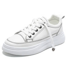 Женские дышащие кроссовки, повседневная обувь на плоской подошве, на шнуровке, белые, весна 2024 - купить недорого