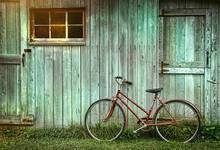 7X5 футов старые велосипеды прислонились к дереву неуклюжий сарай граня окна двери пользовательские фото студия фон виниловый 220 см X 150 см 2024 - купить недорого