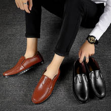 Sapato masculino marca de luxo vestido masculino sapatos moda homem borla mocassins sapatos de couro italiano vestido formal sapatos de escritório homens i 2024 - compre barato