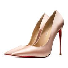 Новые шелковые атласные женские пикантные туфли-лодочки туфли с красной подошвой свадебные модельные туфли женские туфли с острым носком на высоком каблуке-шпильке 2024 - купить недорого