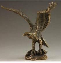 free shipping Chinese Vintage Brass Handwork Hammered Wealth Succeed Eagle Statue 2024 - buy cheap