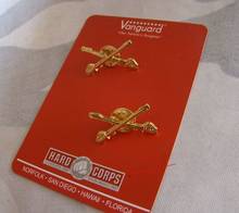 tomwang2012. TWO WW2 US ARMY CAVALRY SWORDS METAL BADGES PIN CLASSIC MILITARY 2024 - buy cheap