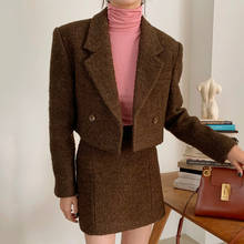 Женский комплект из двух предметов Vinatge, короткий шерстяной пиджак с отложным воротником и двумя пуговицами и трапециевидная юбка с высокой талией, комплект из двух предметов, 2024 - купить недорого