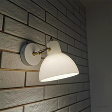 Lámpara de pared LED giratoria para decoración de habitación, luz moderna para cabecera de dormitorio, Blanco Simple nórdico, proyecto de Hotel, creativa 2024 - compra barato