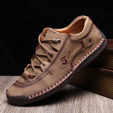 Sapatos casuais de couro masculinos, tênis baixos antiderrapantes para homens, estilo britânico, para caminhada 2024 - compre barato