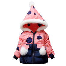 Одежда для маленьких мальчиков и девочек зимнее теплое пальто в горошек с длинными рукавами для маленьких мальчиков и девочек плотная куртка с капюшоном для малышей Модная верхняя одежда 2024 - купить недорого