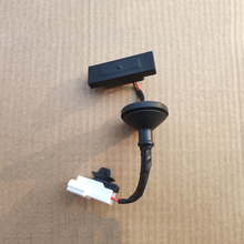 Interruptor de indução tronco para hyudnai verna kia k2 botão detecção porta da cauda 2024 - compre barato