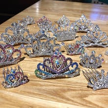 Mini tiara prendedor de cabelo, pente de coroa de princesa, acessórios de fantasia para festa de princesa, pentes de cabelo para meninas 2024 - compre barato