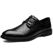 Zapatos de vestir de cuero genuino para hombre, calzado Formal de moda, zapatos de oficina Oxford, planos de talla grande 46 2024 - compra barato