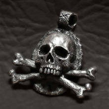 Detalle fino Vintage gótico negro Acero inoxidable huesos cruzados cráneo colgante Punk Cruz esqueleto Biker joyería 2024 - compra barato