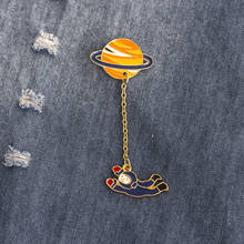 Desenhos animados saturno planeta astronauta vela metal broche pinos botão de corrente pino denim jaqueta pino emblema presente jóias presentes para homem 2024 - compre barato