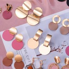 New Korean Statement Round Earrings For Women Geometric Gold Shell Fluff Dangle Drop Earrings  2021 Fashion Jewelry 2024 - buy cheap